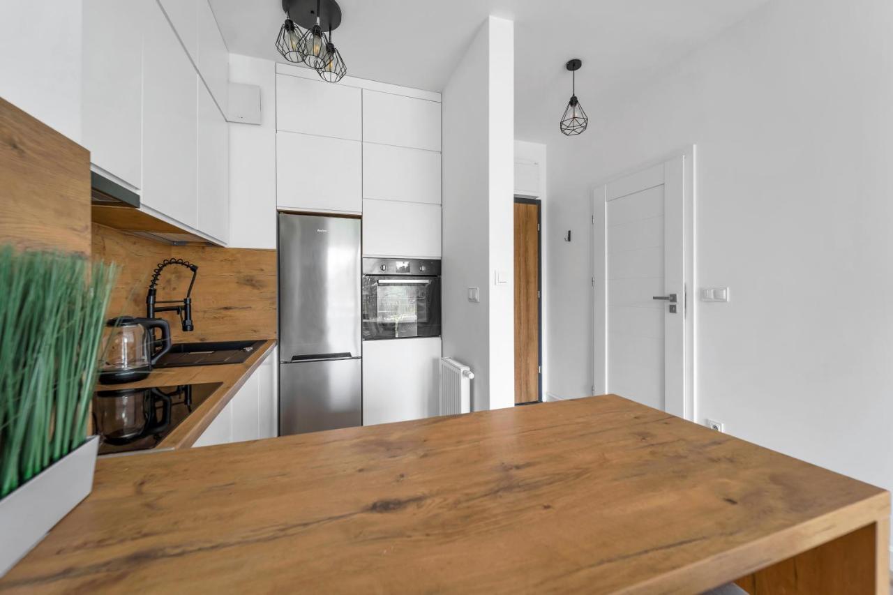 Apartamento Wawer - Terrace, Workspace - By Rentujemy *